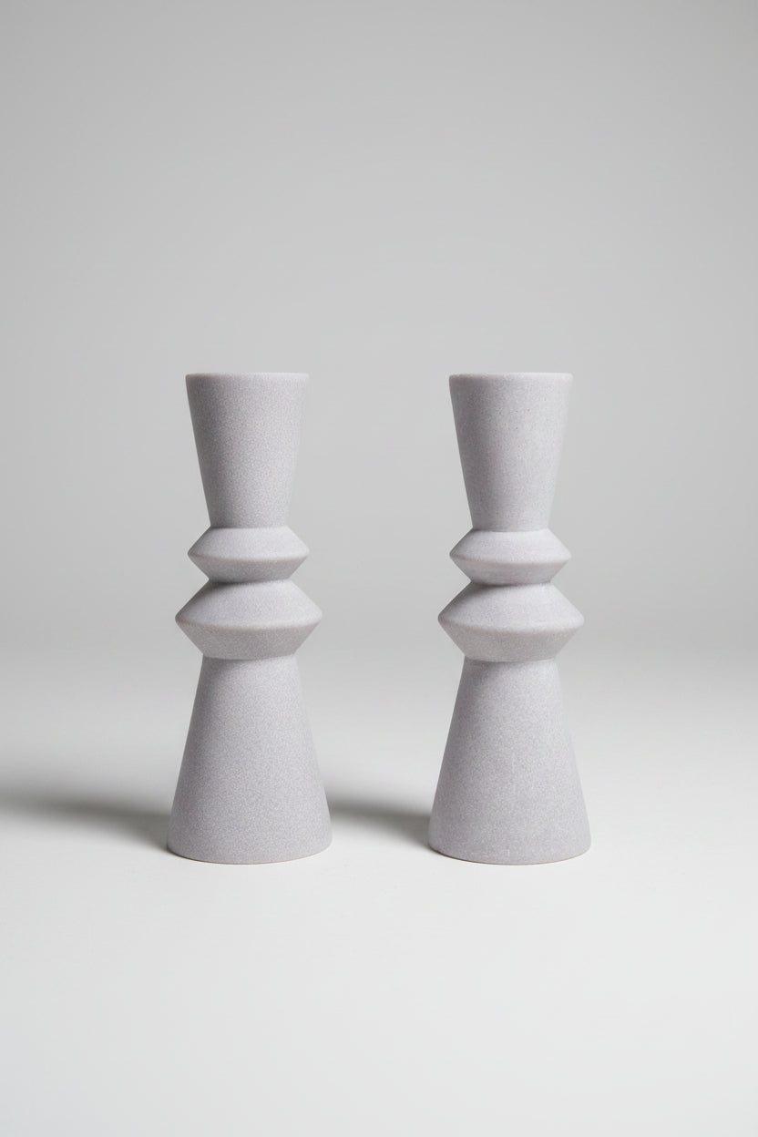 Bougeoir sculptural en céramique lilas