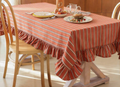 Nappe à volants rayée caramel – 140 × 300 cm