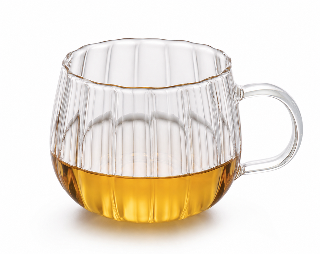 Tasse en verre strié
